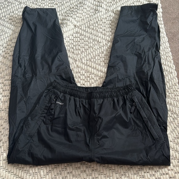 EUC- North Face Hyvent Waterproof Pants - Picture 2 of 3